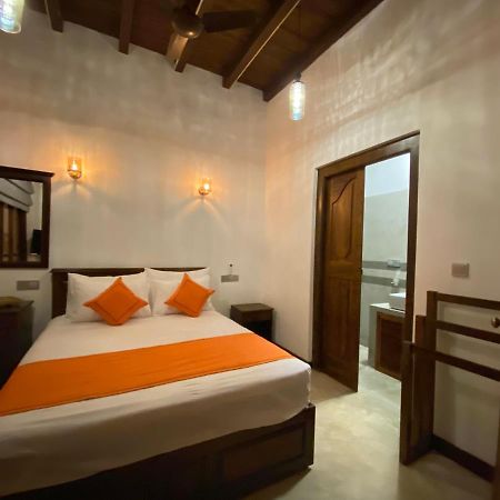 The Dutch Boutique Bed and Breakfast Galle Exteriör bild